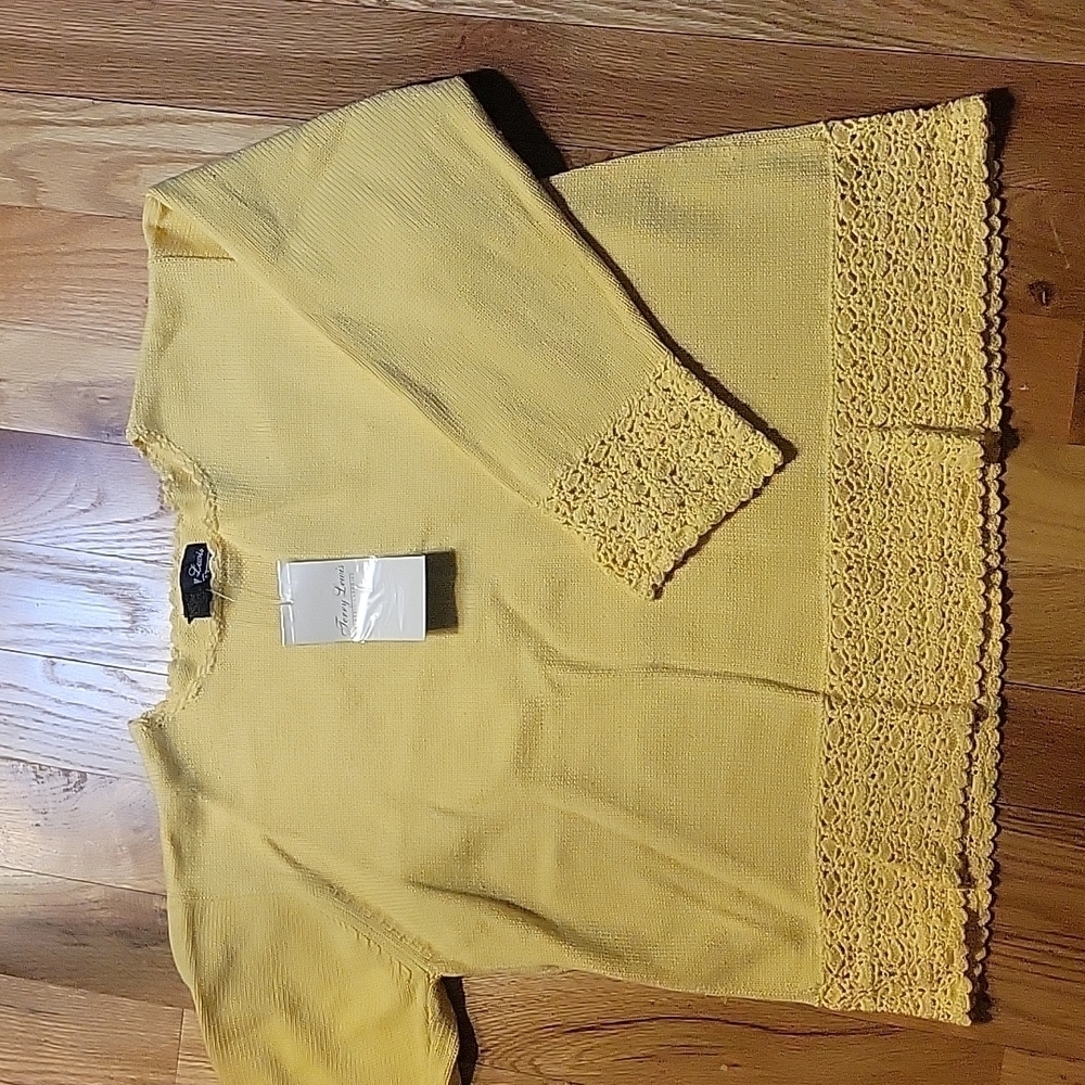 TERRY LEWIS YELLOW SWEATER Size 1X